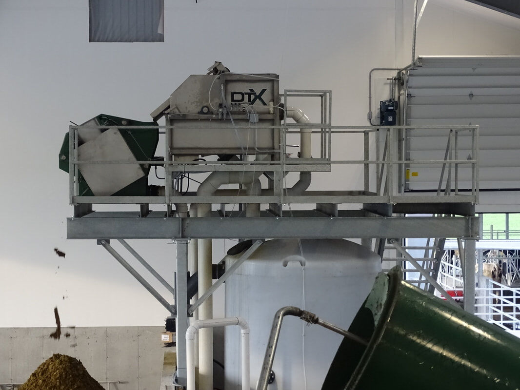 Daritech - Mavasol DTX manure and slurry separator. Recycled cow bedding from manure